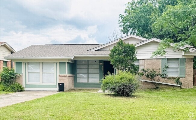 Building Photo - 714 Pebble Creek Ln Rental