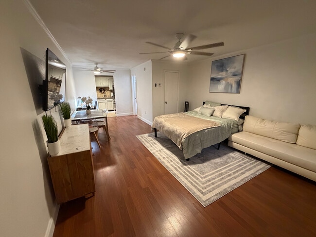Photo - 405 Dunwoody St Unit 3
