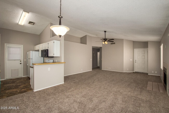 Photo - 10015 N 66th Dr