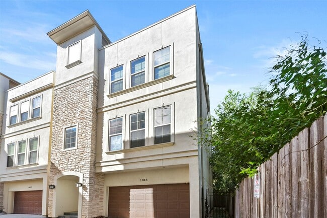 Photo - 5226 Kiam St