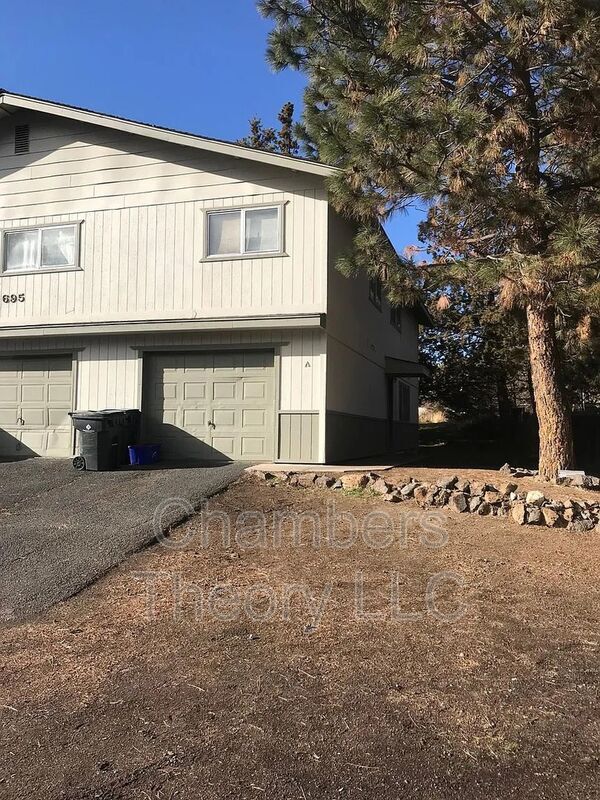 Photo - 695 SE Centennial St Condominio Unidad #A