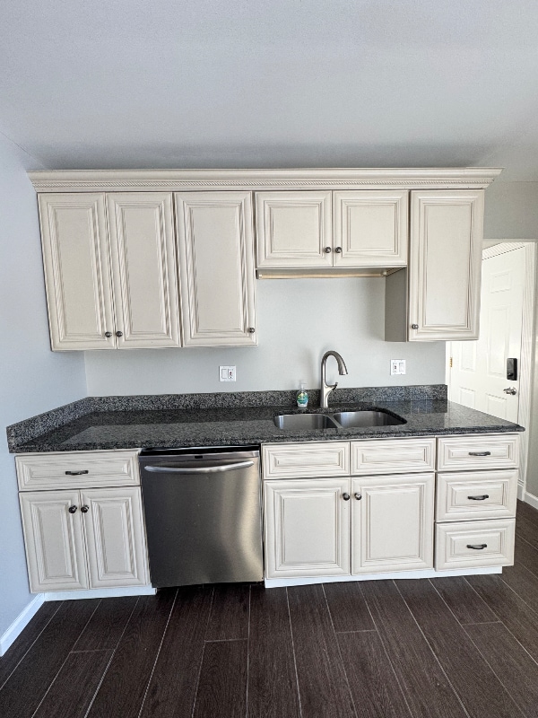 Photo - 1490 Highland Blvd