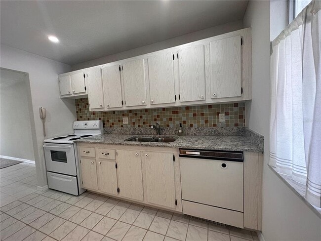 Photo - 2060 Marilyn St Unit 123