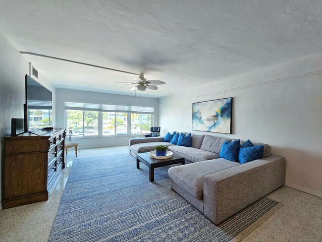Photo - Fully Furnished 2 Bedroom 2 Bath St. Pete ... Unit 240