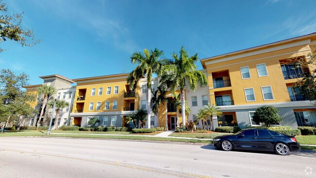 Hillmoor Exterior View - Terraces on the Square