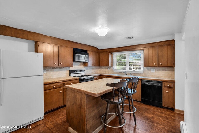 Photo - 918 Charles Dr