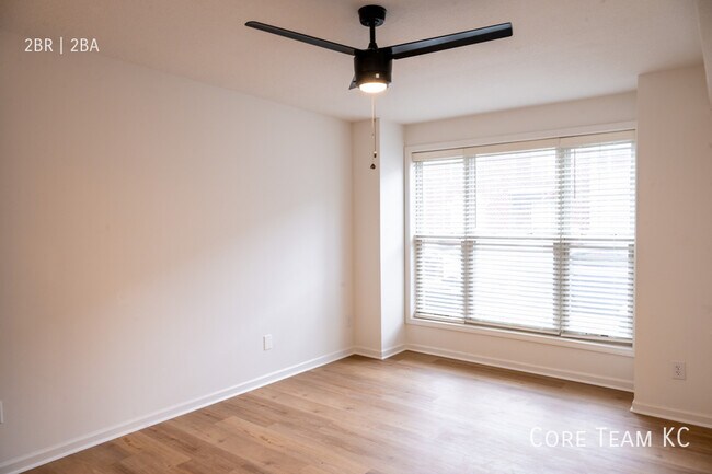 Photo - 103 E 28 Terrace Unit 11