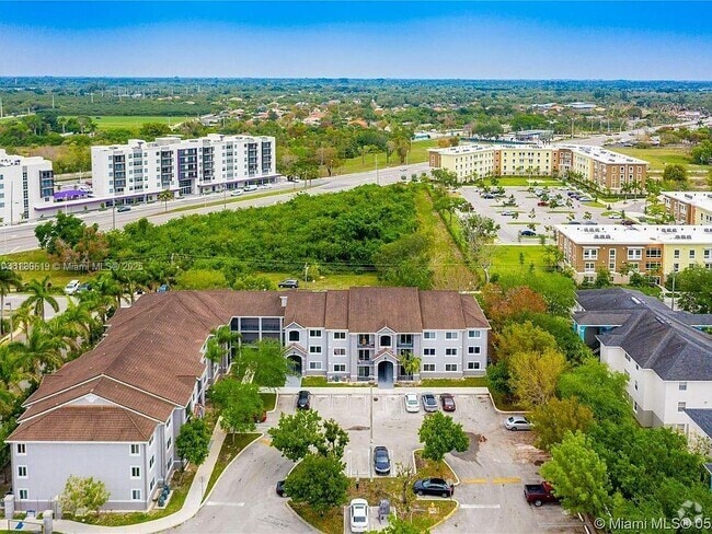 Building Photo - 15480 SW 284th St Unit 2109 Rental