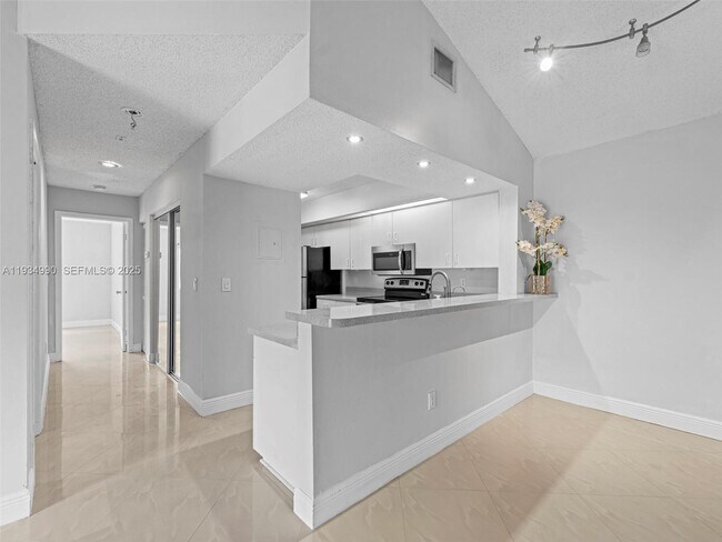 Photo - 18870 NW 57th Ave Unit 308