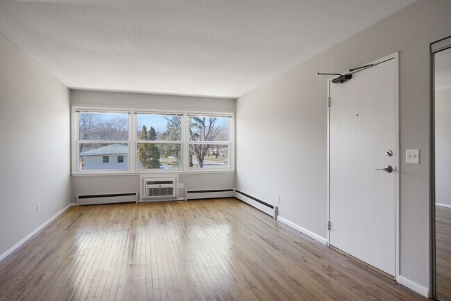 Photo - Large Renovated 1 Bedroom Unit 102