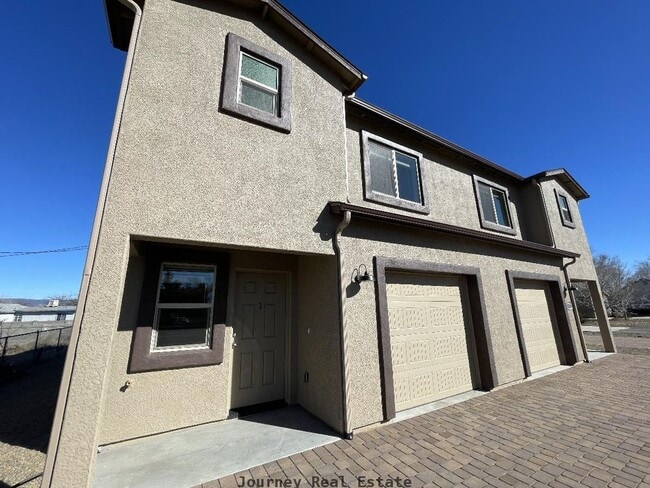Building Photo - 3241 N Constance Dr Unit 2