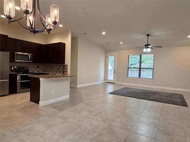 Photo - 206 Fairway Cir