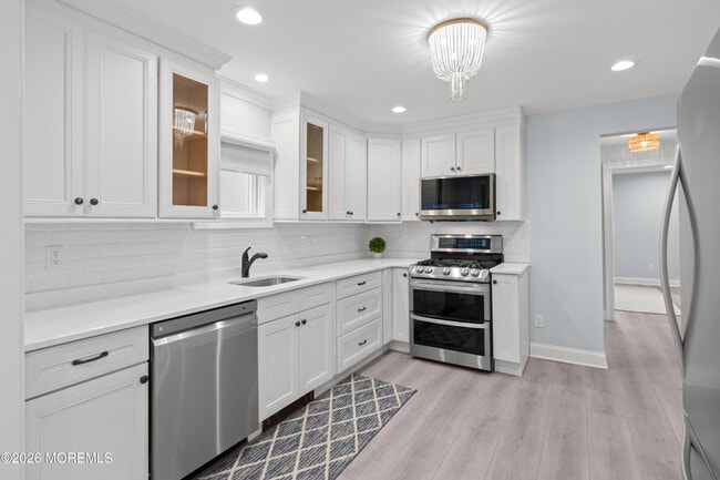 Photo - 11 Center St