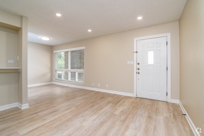 Building Photo - 500 E Riverside Dr Unit 256 Rental