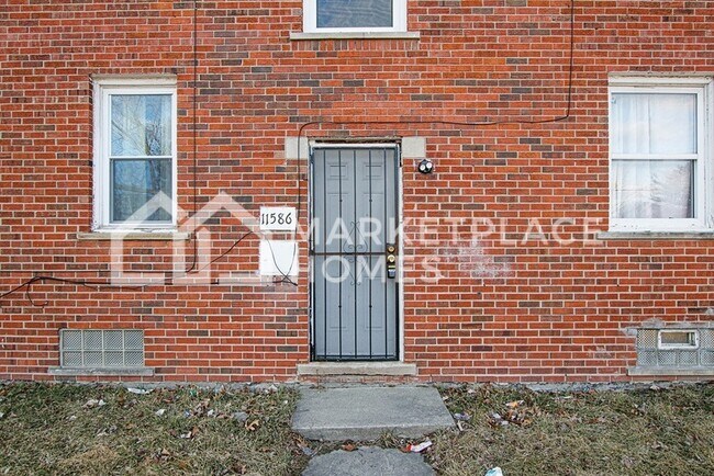 Photo - 11586 Flanders St