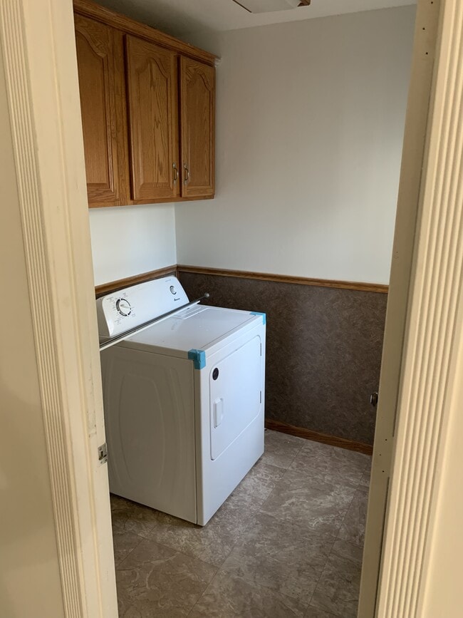 Photo - 135 Old Forge Dr