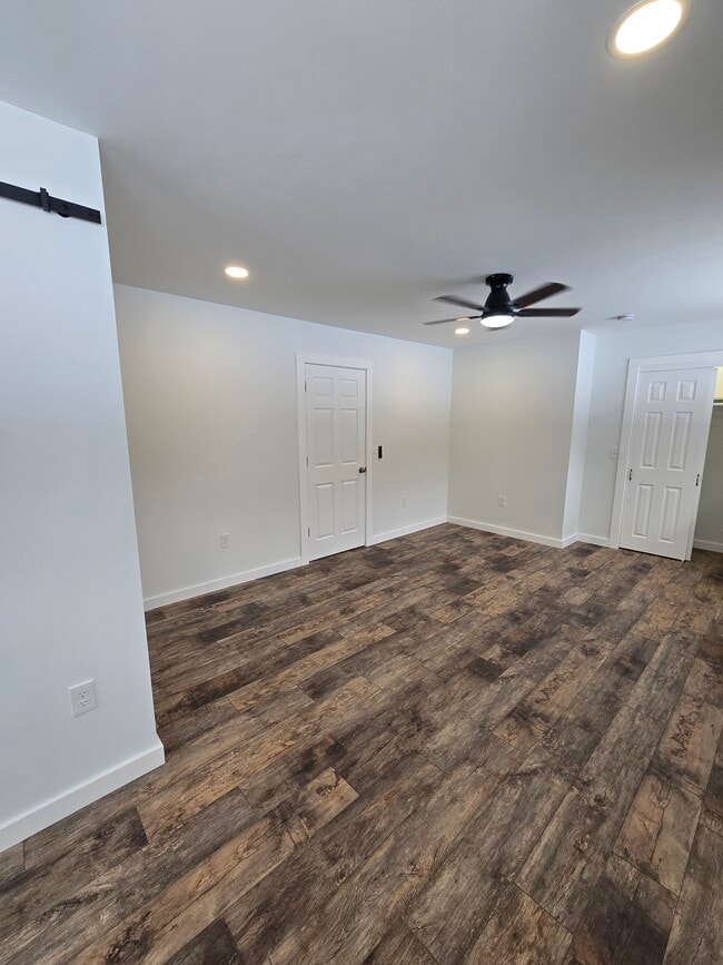 Photo - 111 Zandhoek Rd