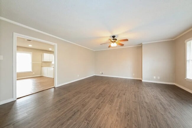 Photo - 1222 McDonald Dr