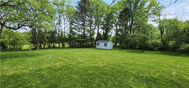 28 Candlewood Dr