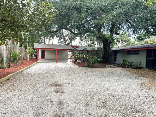 Photo - 4830 Higel Ave
