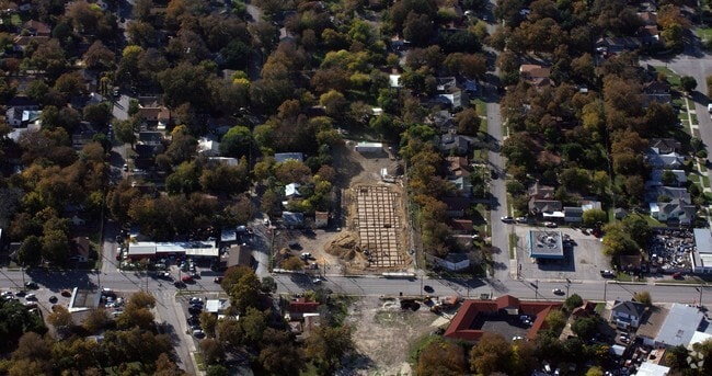 Building Photo - Village at Roosevelt Rental