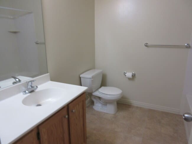 Photo - 921 S 1850 W