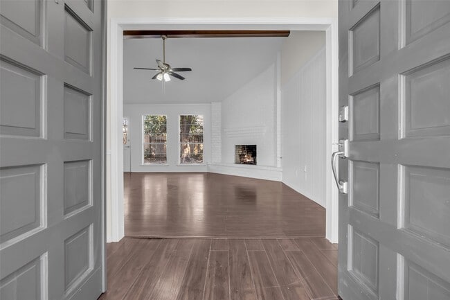 Photo - 29410 Binefield St