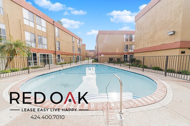 Building Photo - 17830 Sherman Way Unit 376