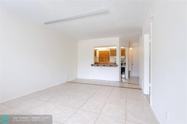 Photo - 1001 SE 16th St Unit 8