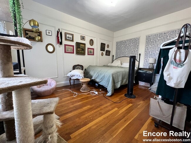 Building Photo - 66 Chiswick Rd