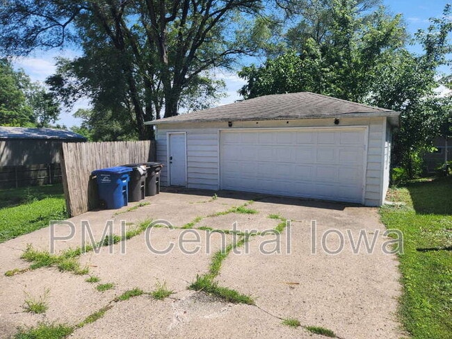 Photo - 1234 Herold Ave