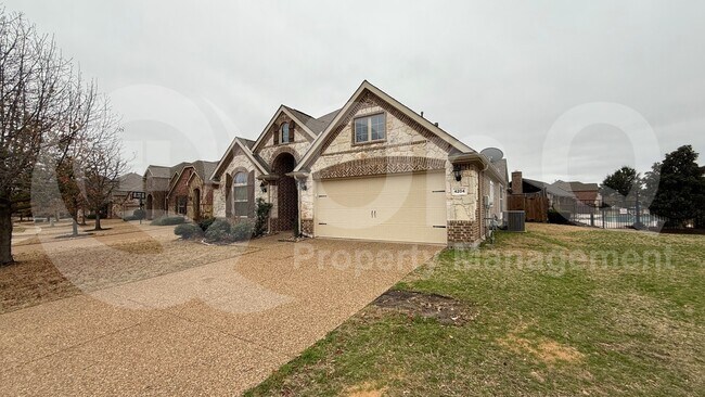 Photo - 4204 Overton Dr