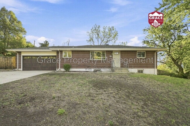 Building Photo - 852 S Quail Way