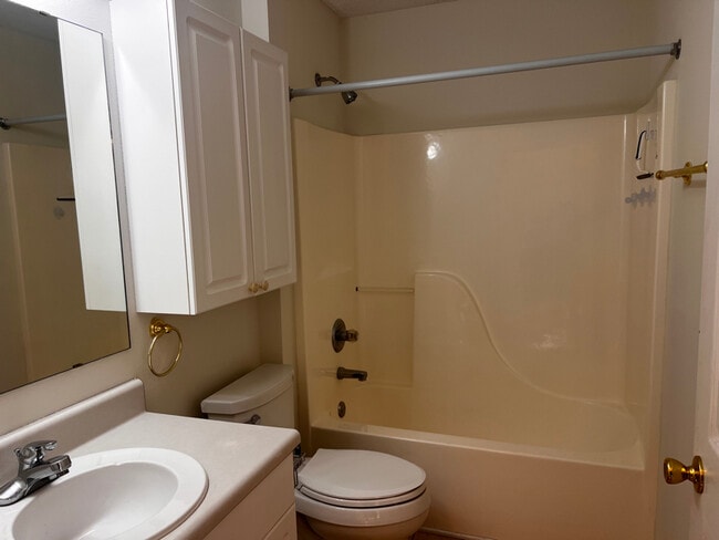 Photo - 8080 Castle Pointe Way