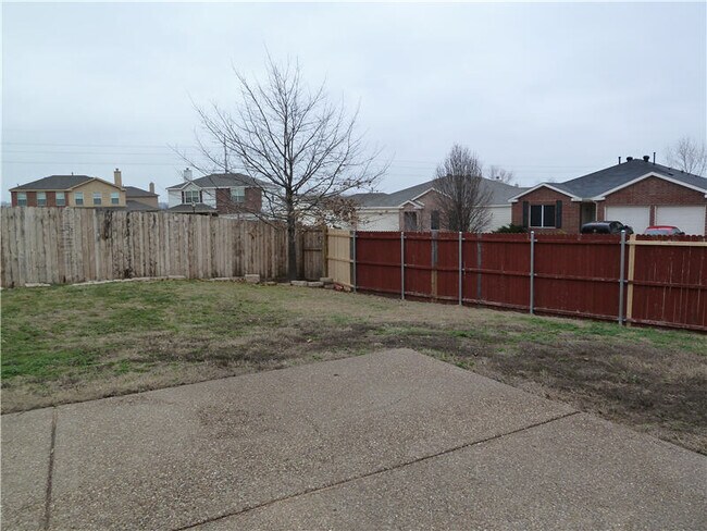 4203 Falcon Dr
