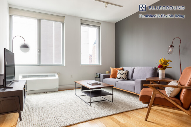 Building Photo - 550 W 54th St Rental
