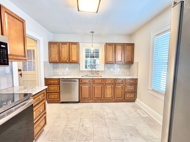 Photo - Spacious 3 Bedroom in Reidsville with an Office- Newly Renovated - Lawncare Included!