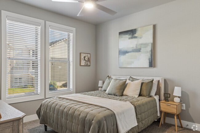 B3 2BR, 2BA - 1,195SF - Bedroom
