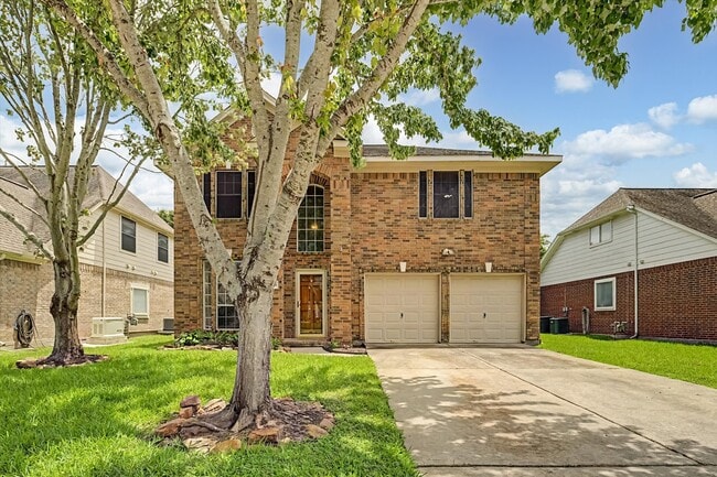 Photo - 10840 Sycamore Dr N