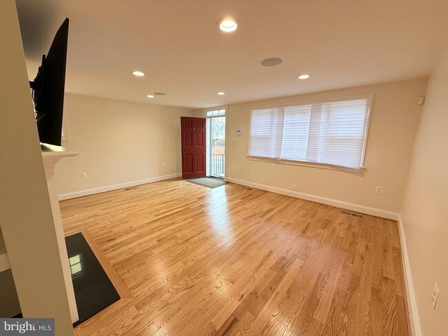 Photo - 217 W.Market Street