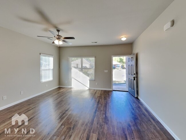 743 The Heights Ln