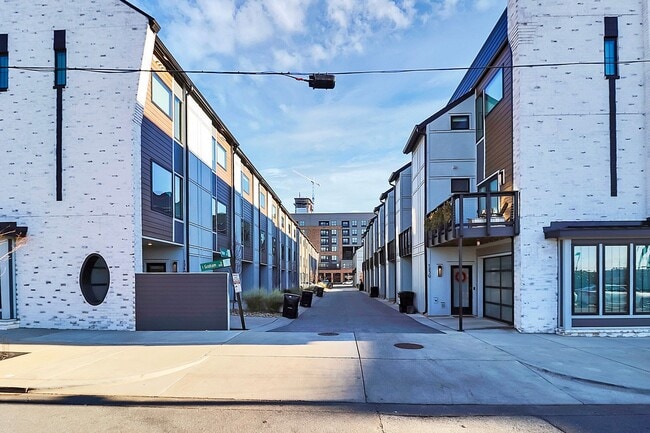 Photo - 1214 Minter Pl