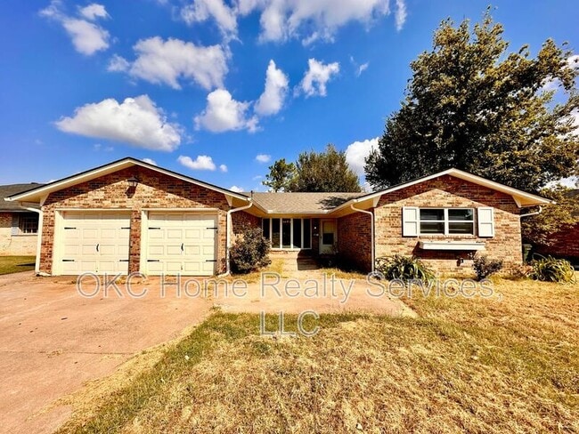 Building Photo - 3408 Oak Grove Dr