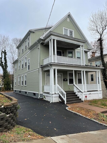 Building Photo - 41 Fairfield St Unit 3 Rental