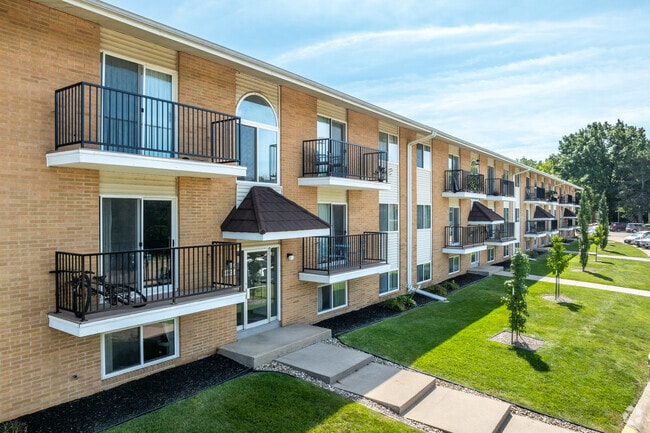 Scotsdale Apts