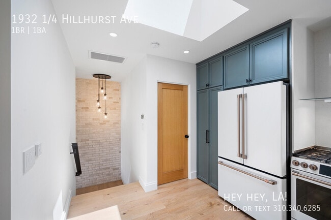 Photo - 1932 1/4 Hillhurst Ave-