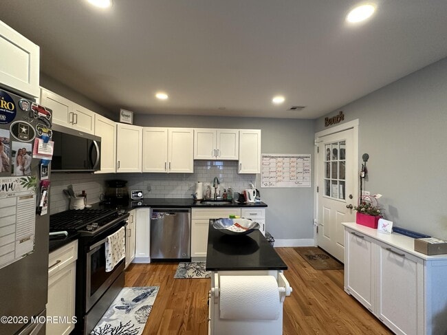 Photo - 517 Asbury Ave Unidad D