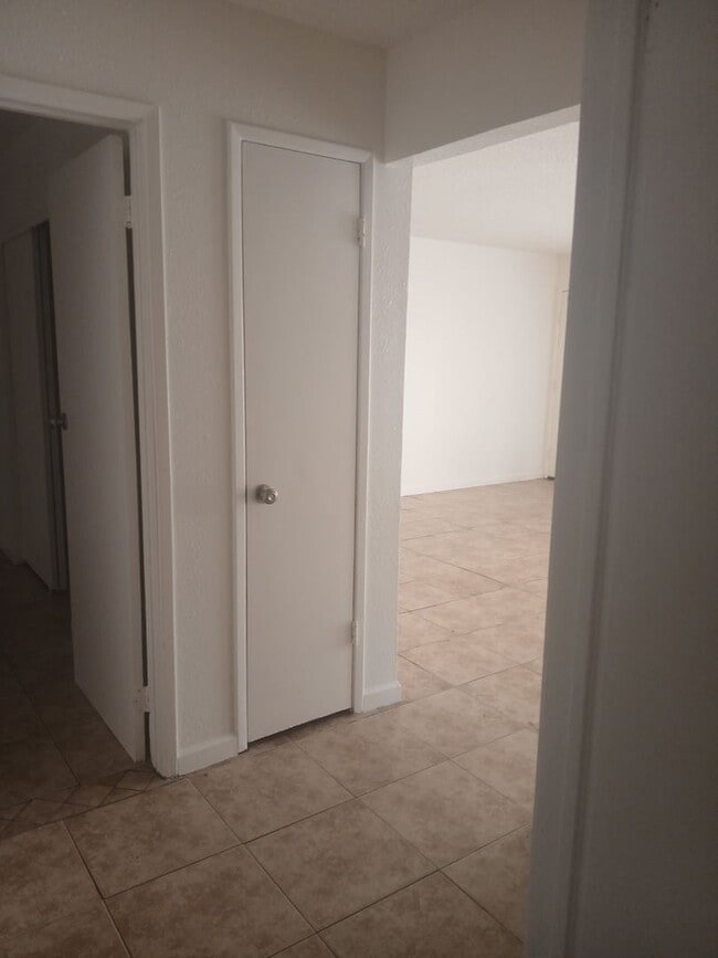 Photo - 820 Sutter Ave Unit 820 Sutter Ave. #B
