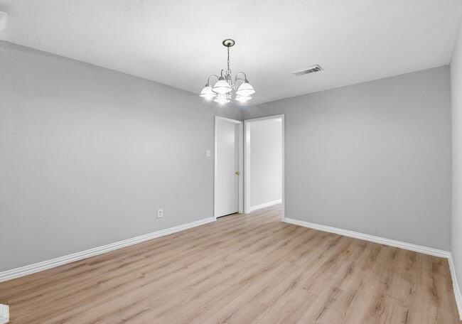 Photo - 4438 McCleester Dr