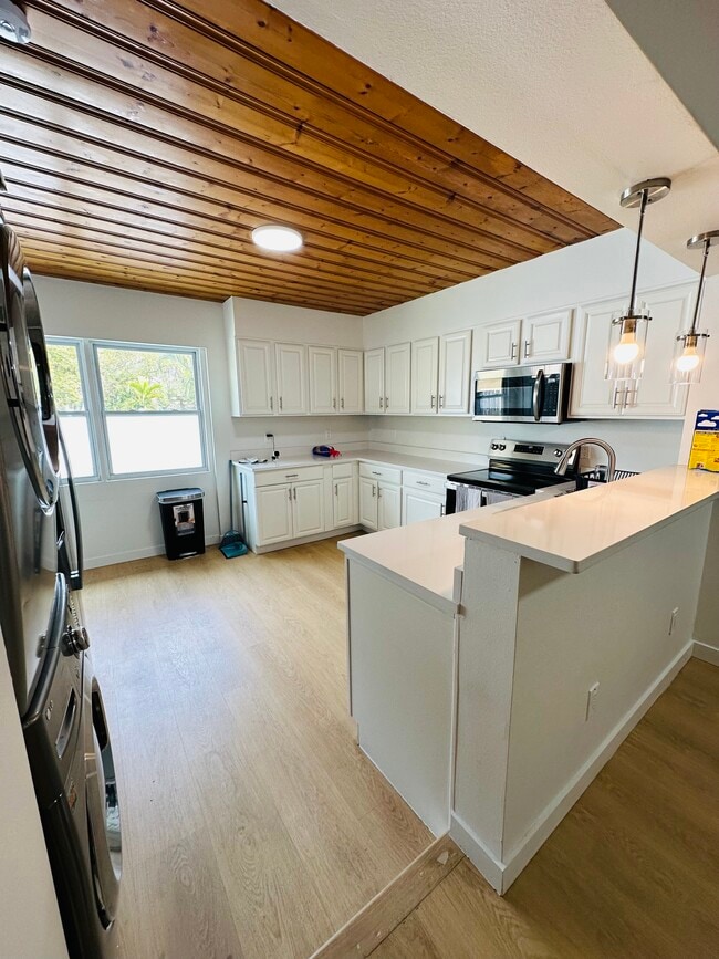 Photo - 4611 N Eddy Dr